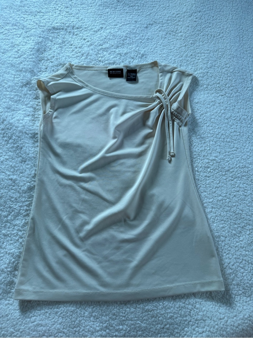 New York & Company Cream Short Sleeve Drawstring Detail Top